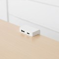 Nowoczesne gniazdo USB do biurka i szafki nocnej – ładowarka nawierzchniowa biała